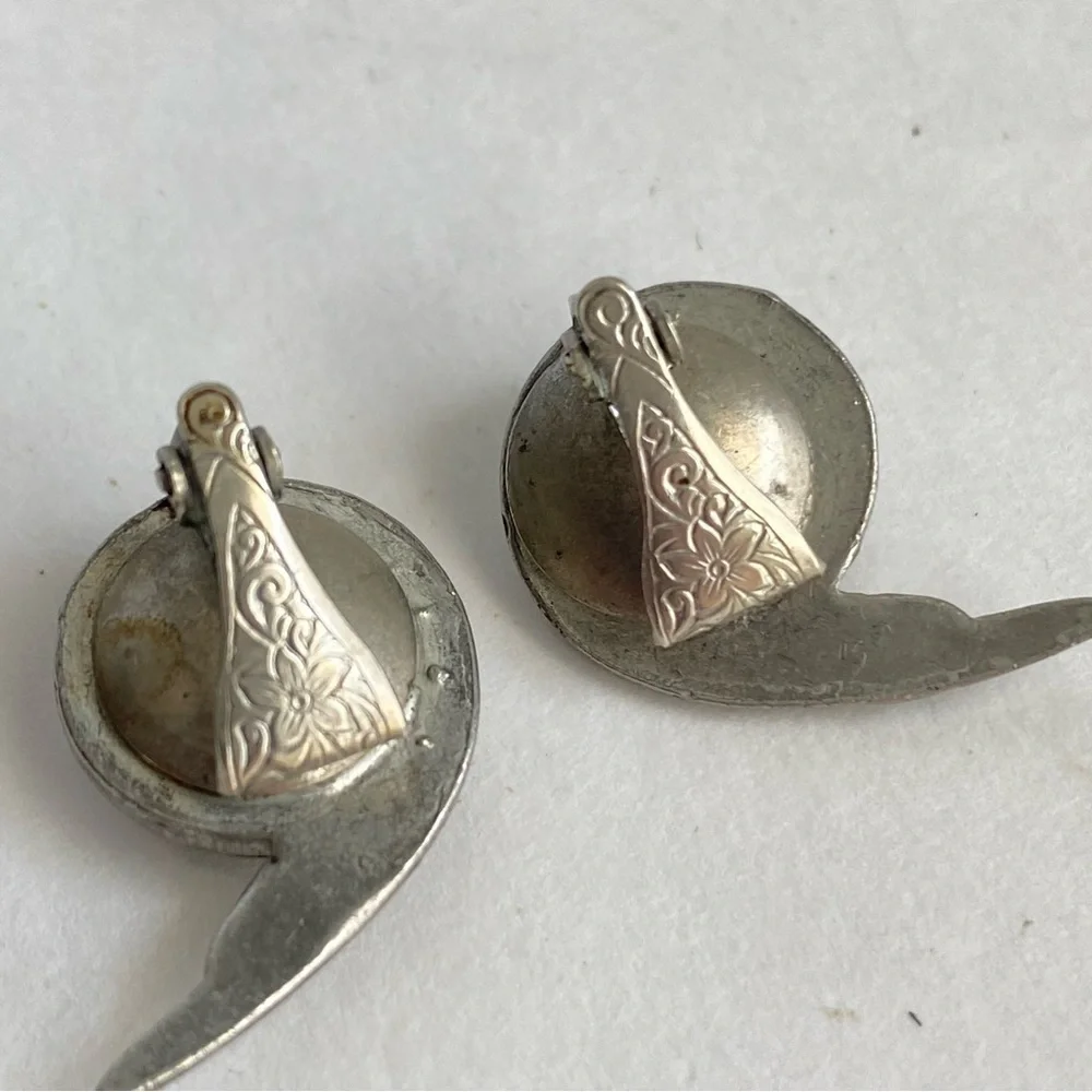 Vintage Art Deco Rhinestone Silver Earrings Swirl Clip‎ On 40s 50s Retro